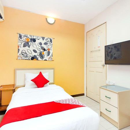 Oyo 538 A&N Hotel Bukit Damansara エクステリア 写真